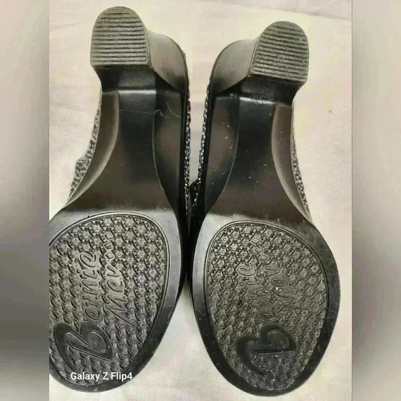 BERNIE  MERV CLOS TOE PUMPS - Picture 5 of 7